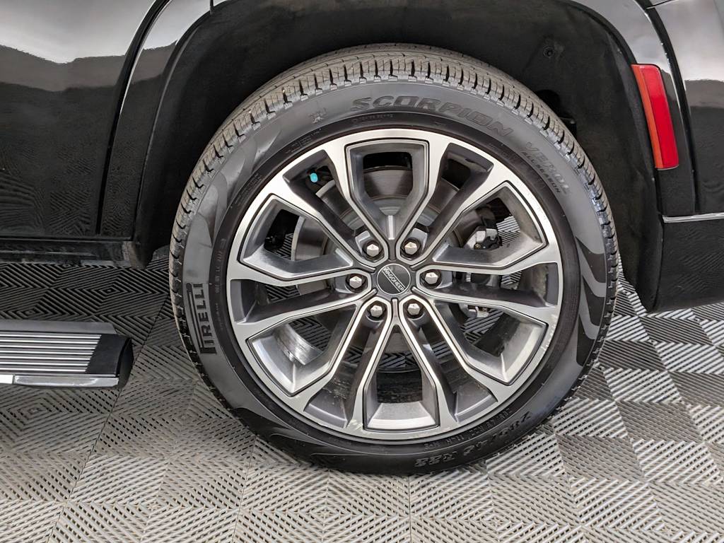 Thumbnail: 2023 Jeep Grand Wagoneer - 7