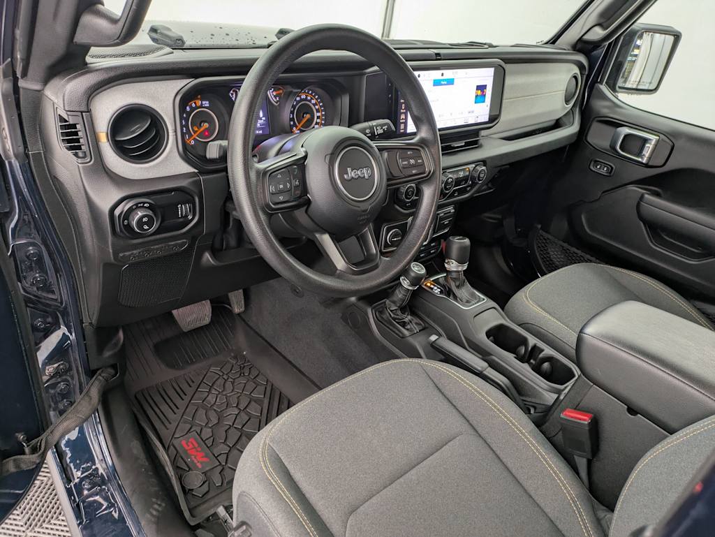 Thumbnail: 2025 Jeep Gladiator - 2