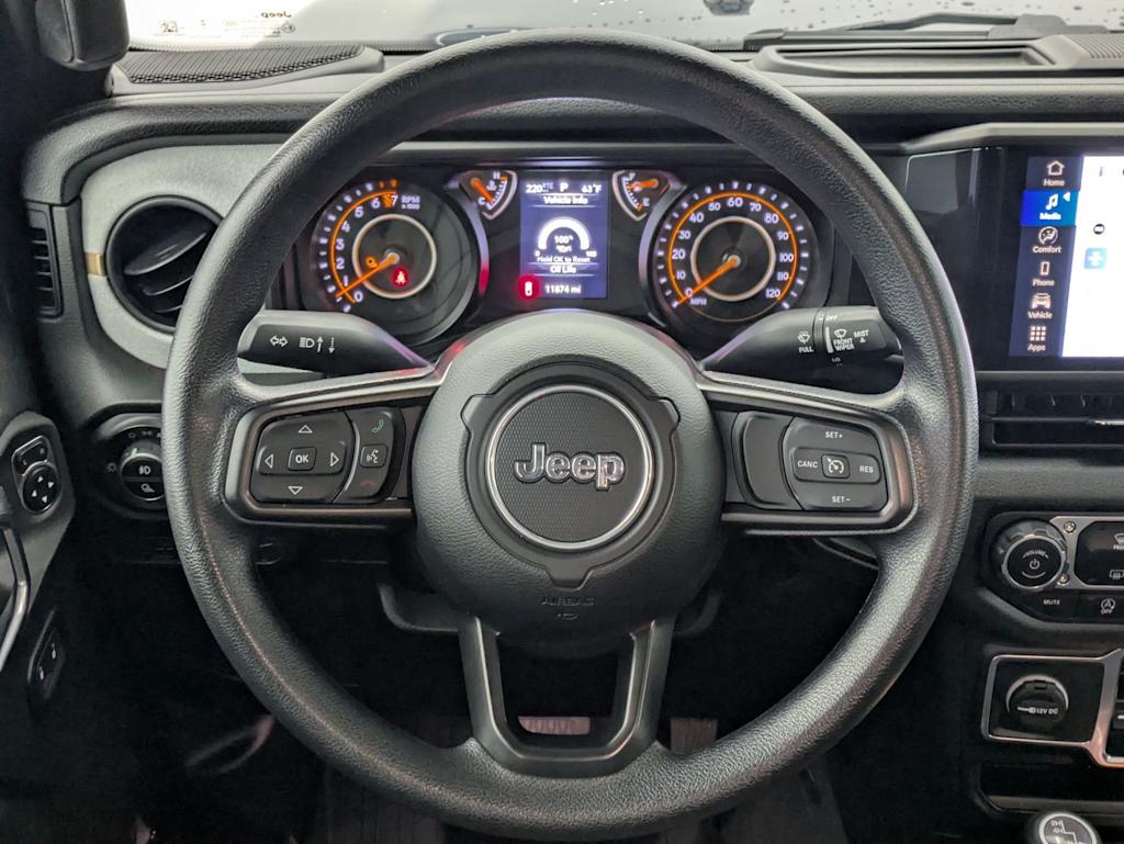 Thumbnail: 2025 Jeep Gladiator - 14