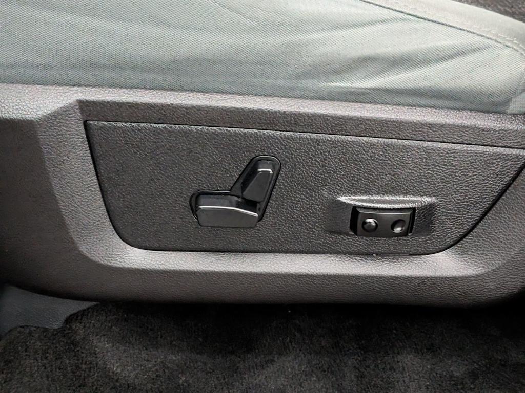 Thumbnail: 2016 RAM 1500 - 27