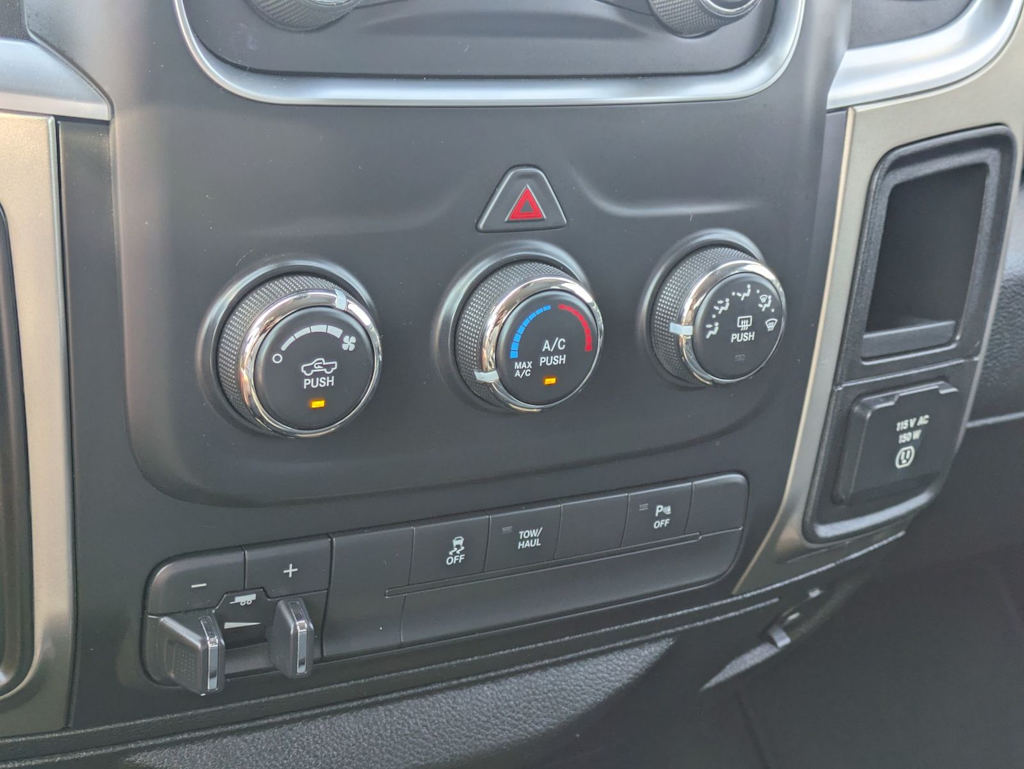Thumbnail: 2013 RAM 1500 - 31