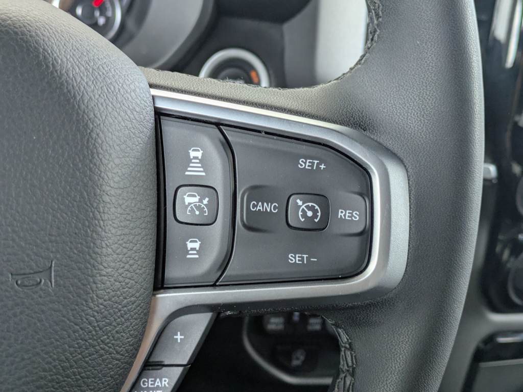 Thumbnail: 2025 RAM 1500 - 31