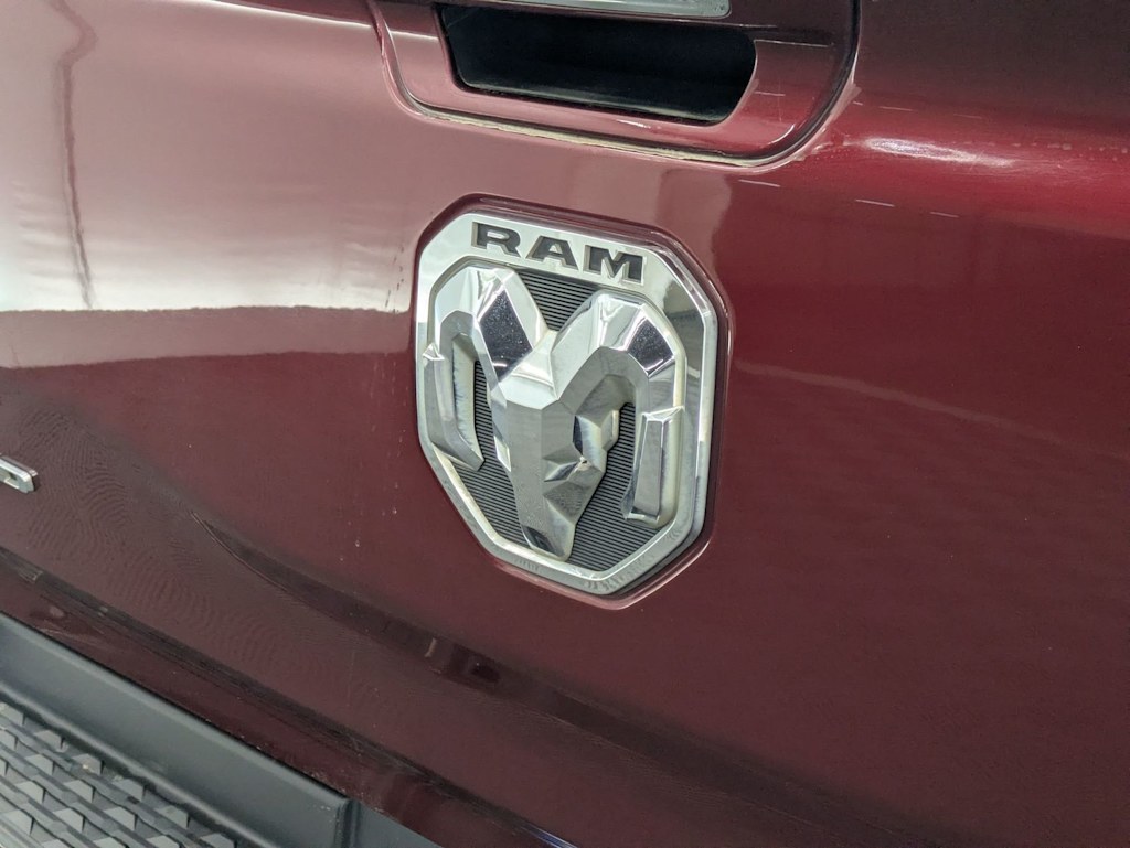 Thumbnail: 2021 RAM 1500 - 25