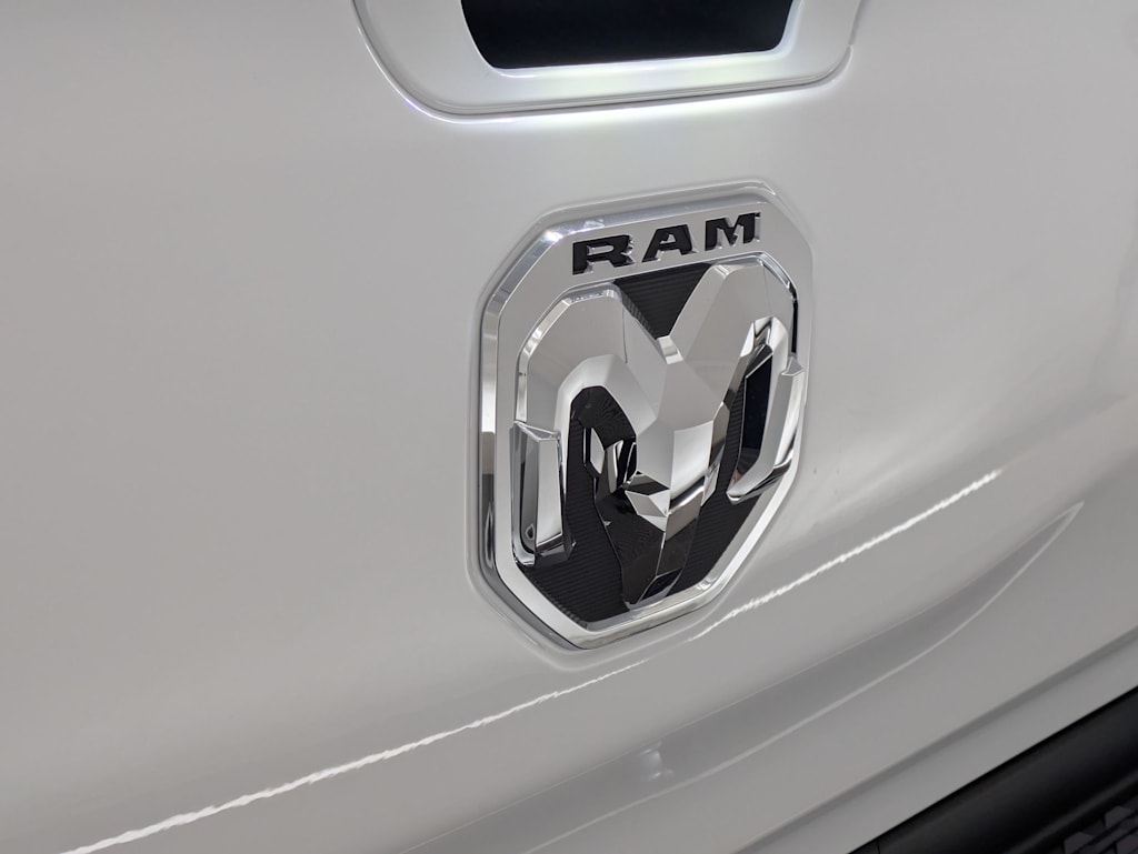 2022 RAM 1500 Limited 7
