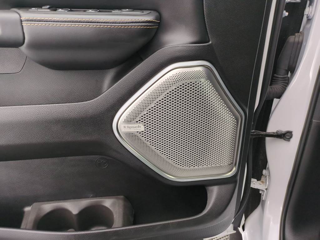 Thumbnail: 2026 RAM 1500 - 33