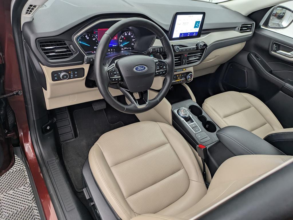 Thumbnail: 2021 Ford Escape - 2