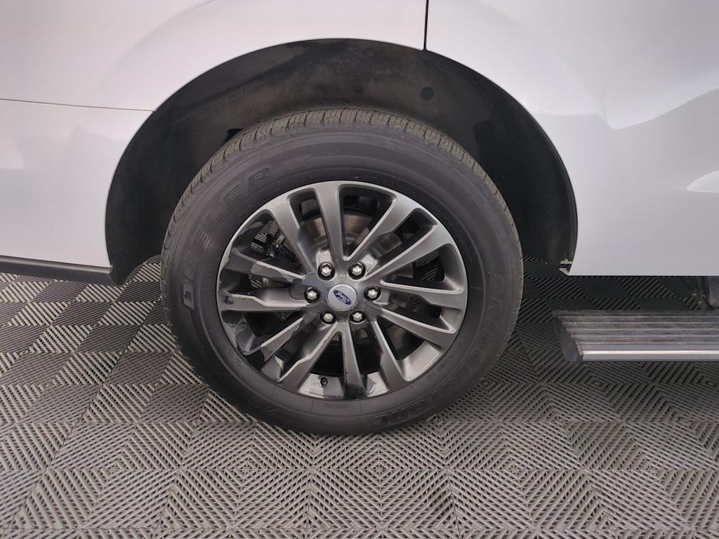 Thumbnail: 2021 Ford Expedition - 8