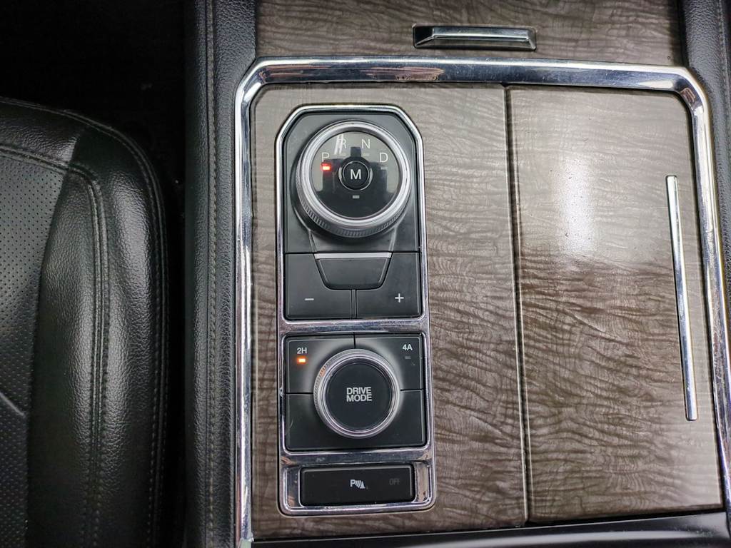 Thumbnail: 2021 Ford Expedition - 16