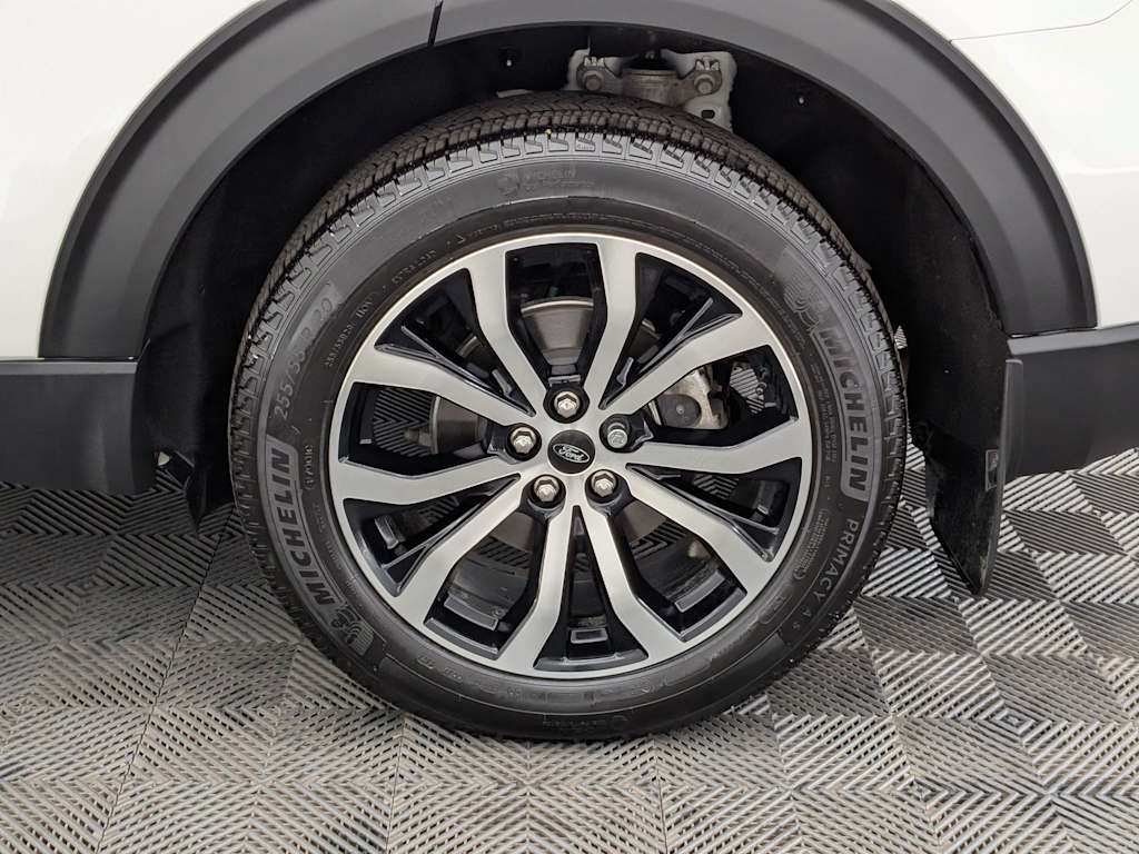 Thumbnail: 2025 Ford Explorer - 8