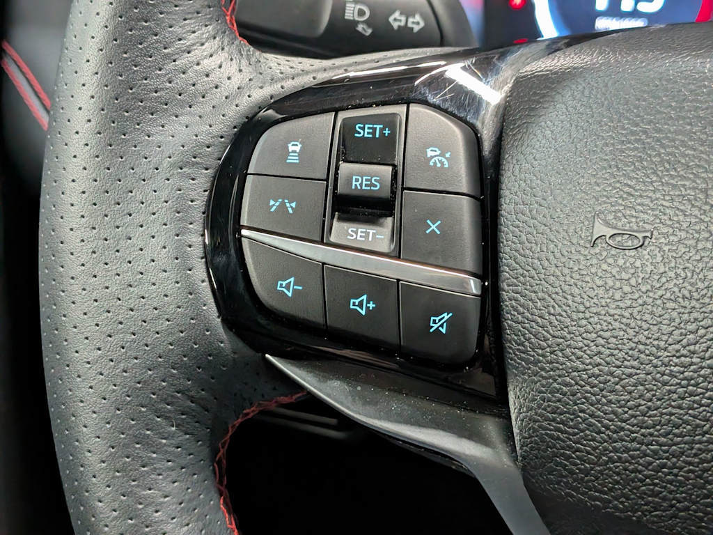 Thumbnail: 2025 Ford Explorer - 31