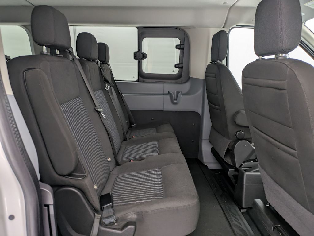 2017 Ford Transit Series 150 XLT 29