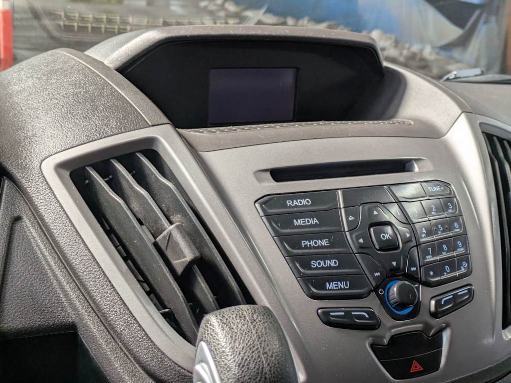 2017 Ford Transit Series 150 XLT 13