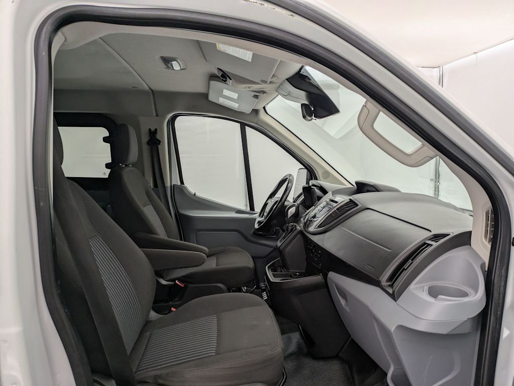 2017 Ford Transit Series 150 XLT 30