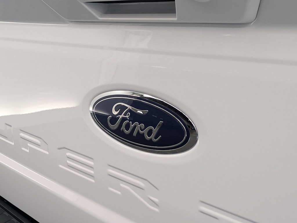 Thumbnail: 2025 Ford F-350 - 24