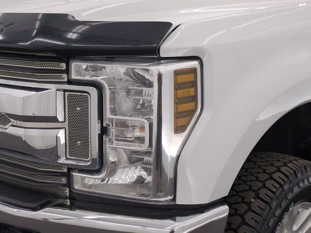 Thumbnail: 2019 Ford F-350 - 7