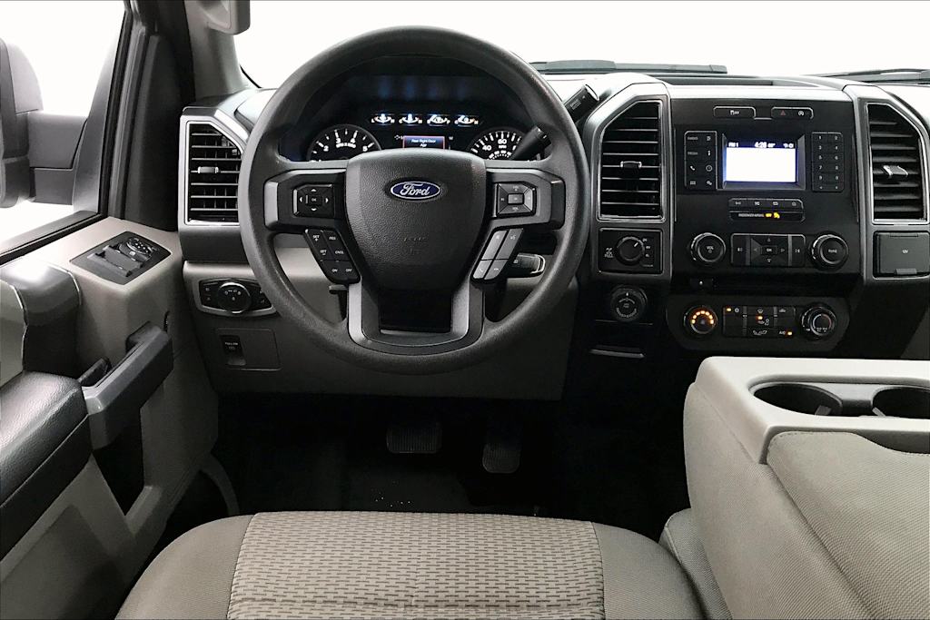 2018 Ford F-150 XLT 2