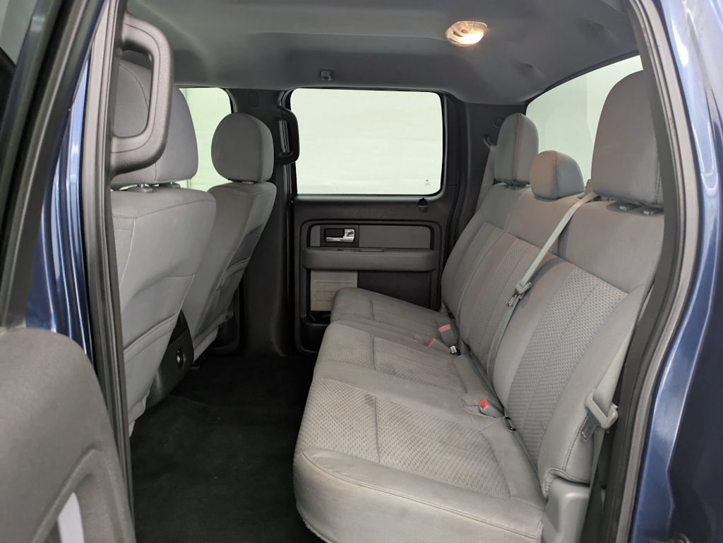 2013 Ford F-150 XLT 28