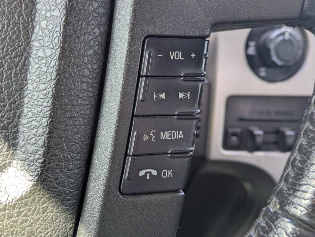 2013 Ford F-150 XLT 31