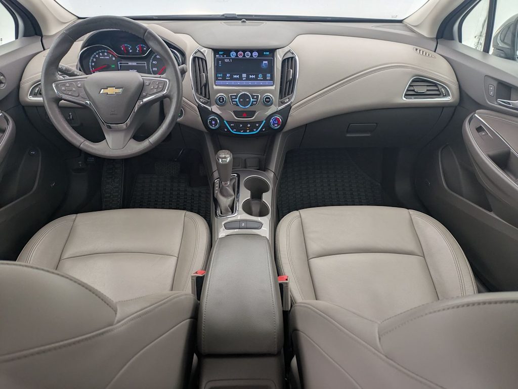Thumbnail: 2018 Chevrolet Cruze - 9