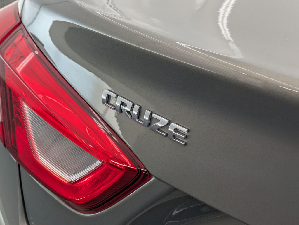 Thumbnail: 2018 Chevrolet Cruze - 25