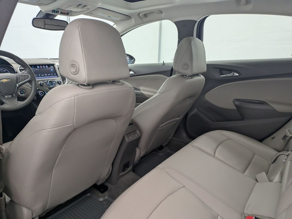 Thumbnail: 2018 Chevrolet Cruze - 12