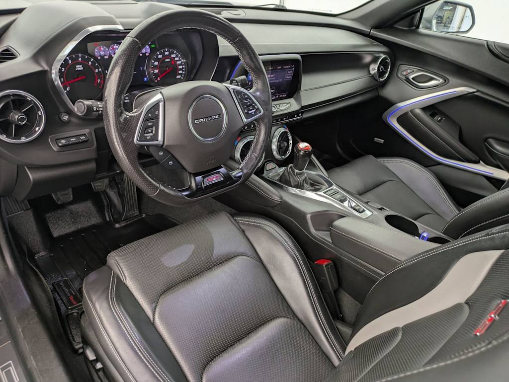 Thumbnail: 2019 Chevrolet Camaro - 2