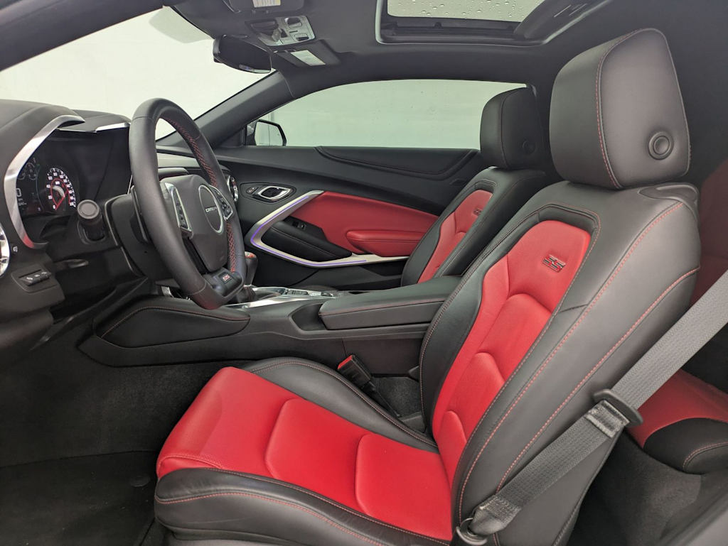 Thumbnail: 2018 Chevrolet Camaro - 10