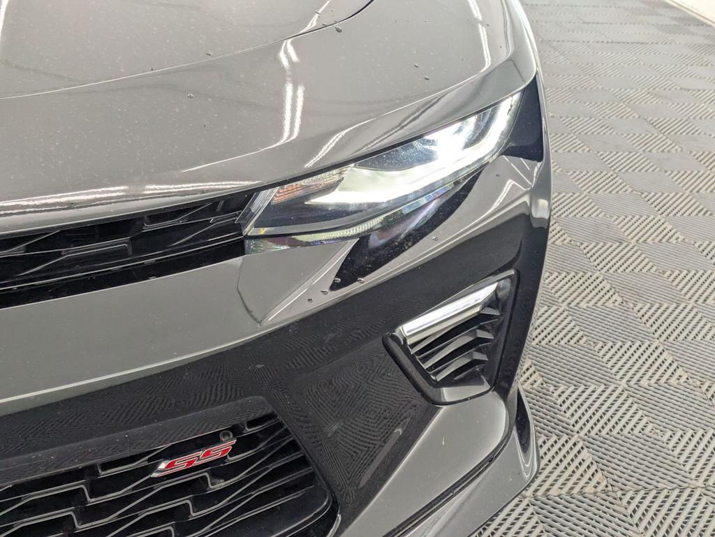 Thumbnail: 2018 Chevrolet Camaro - 23