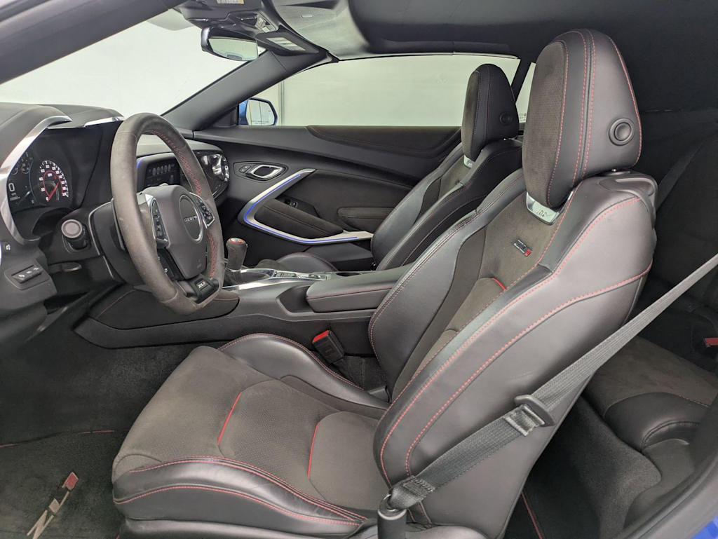 Thumbnail: 2018 Chevrolet Camaro - 10