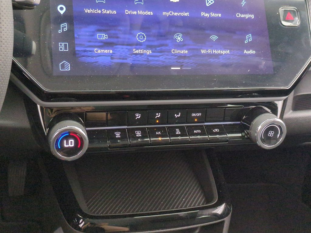 Thumbnail: 2027 Chevrolet Bolt EV - 33