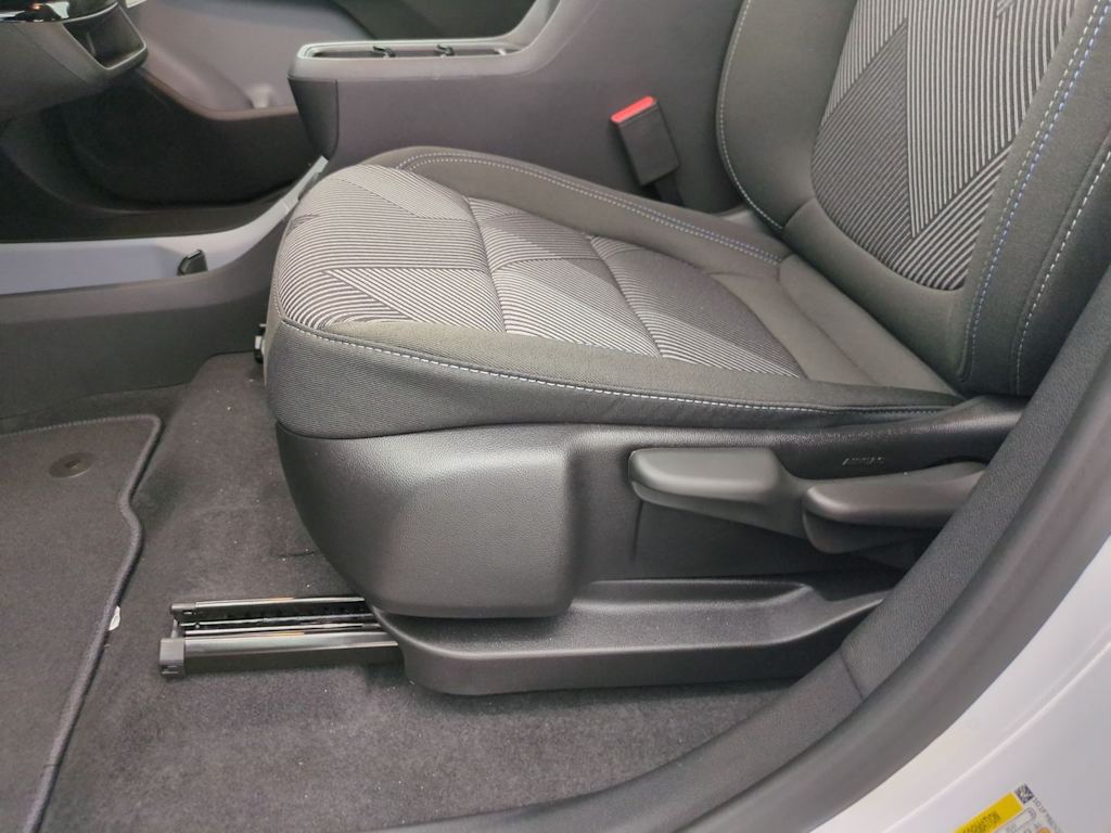 Thumbnail: 2027 Chevrolet Bolt EV - 24