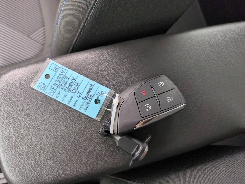Thumbnail: 2027 Chevrolet Bolt EV - 18