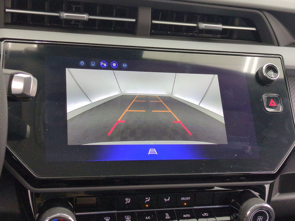 Thumbnail: 2027 Chevrolet Bolt EV - 31