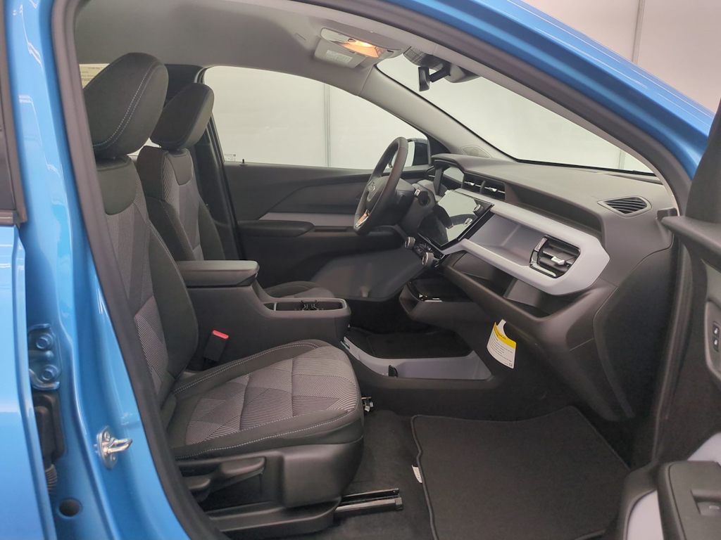 Thumbnail: 2027 Chevrolet Bolt EV - 12
