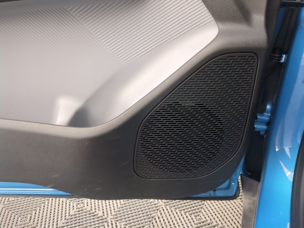 Thumbnail: 2027 Chevrolet Bolt EV - 31