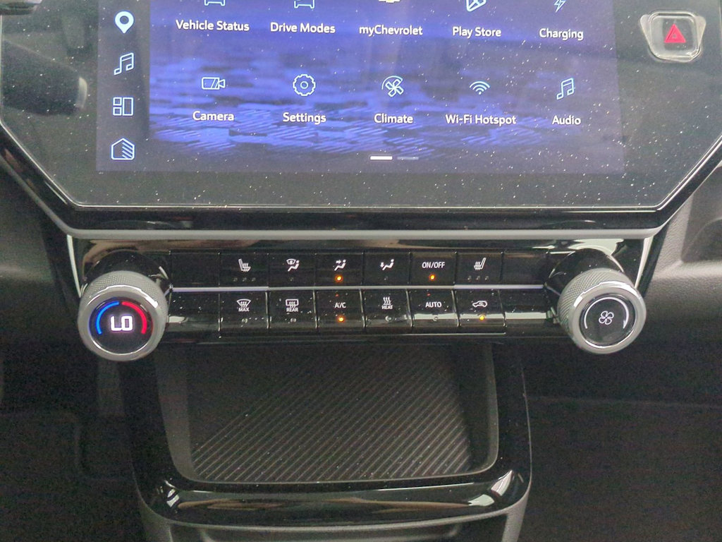 Thumbnail: 2027 Chevrolet Bolt EV - 32