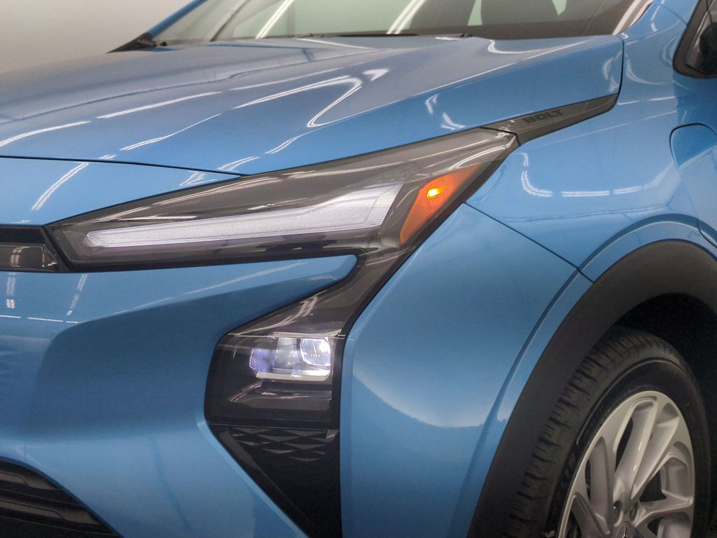 Thumbnail: 2027 Chevrolet Bolt EV - 23