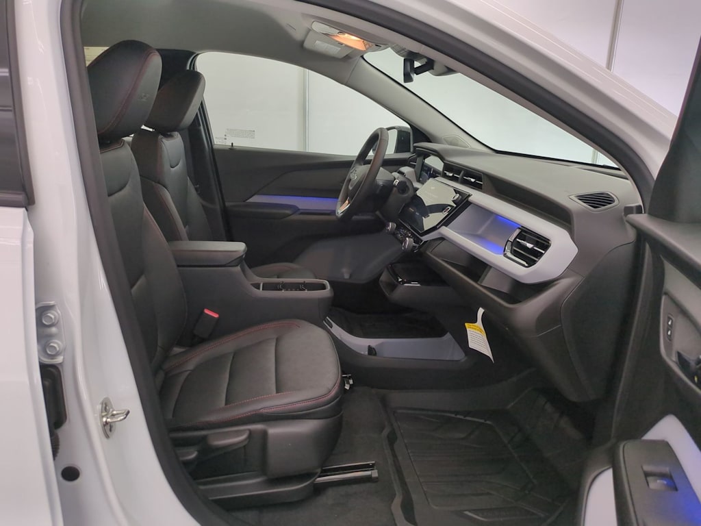 Thumbnail: 2027 Chevrolet Bolt EV - 12