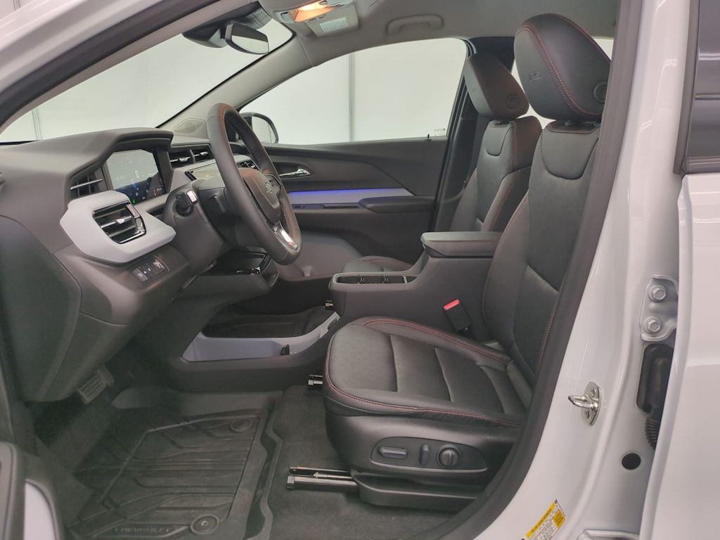 Thumbnail: 2027 Chevrolet Bolt EV - 11