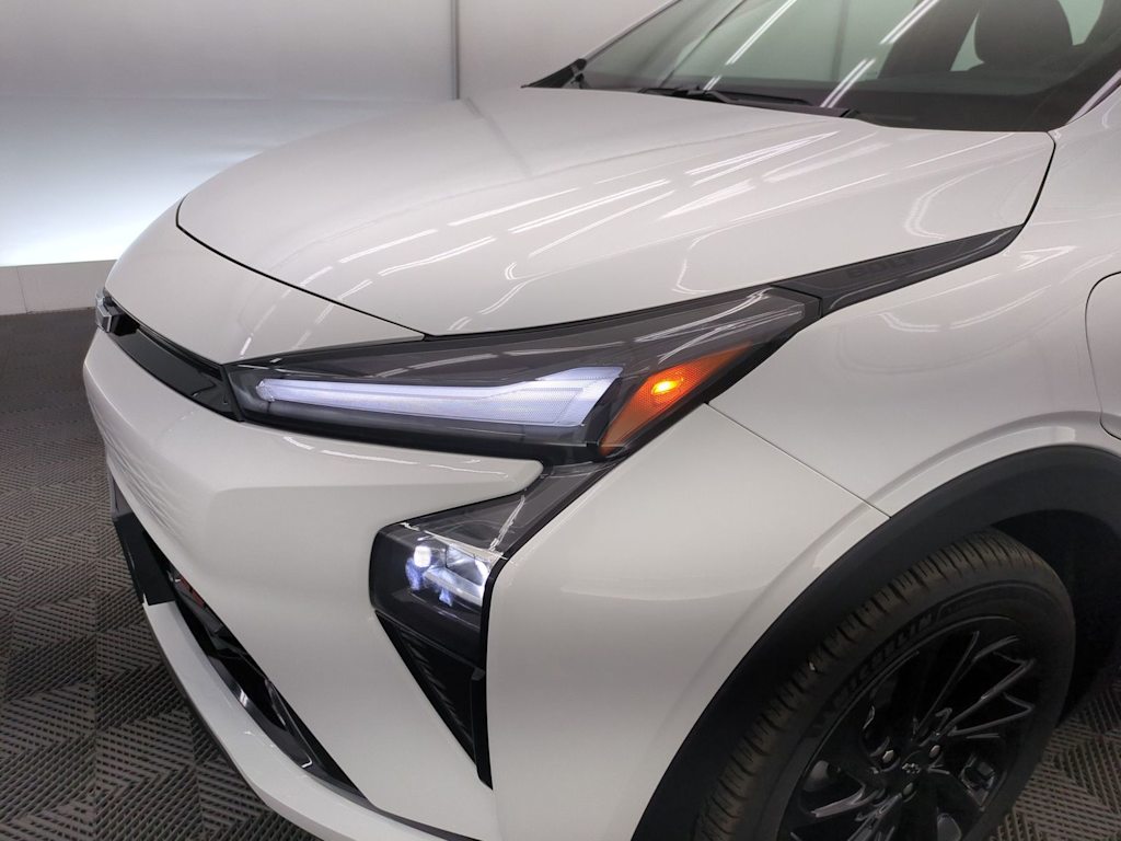 Thumbnail: 2027 Chevrolet Bolt EV - 23