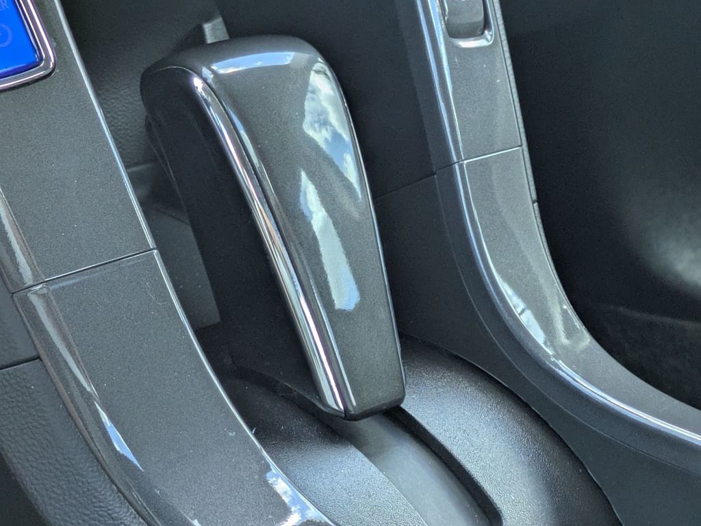 Thumbnail: 2015 Chevrolet Volt - 15