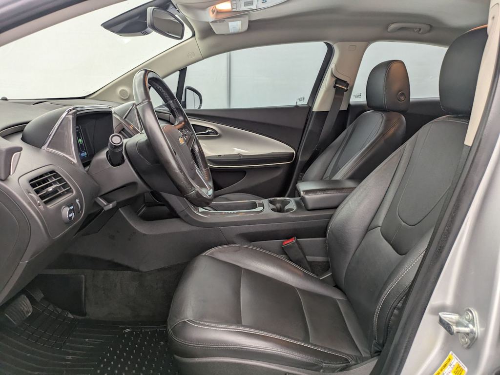 Thumbnail: 2015 Chevrolet Volt - 10