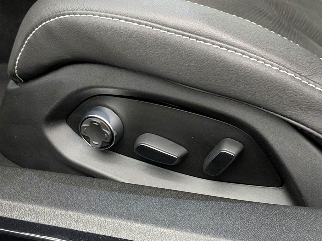 Thumbnail: 2024 Chevrolet Corvette - 22