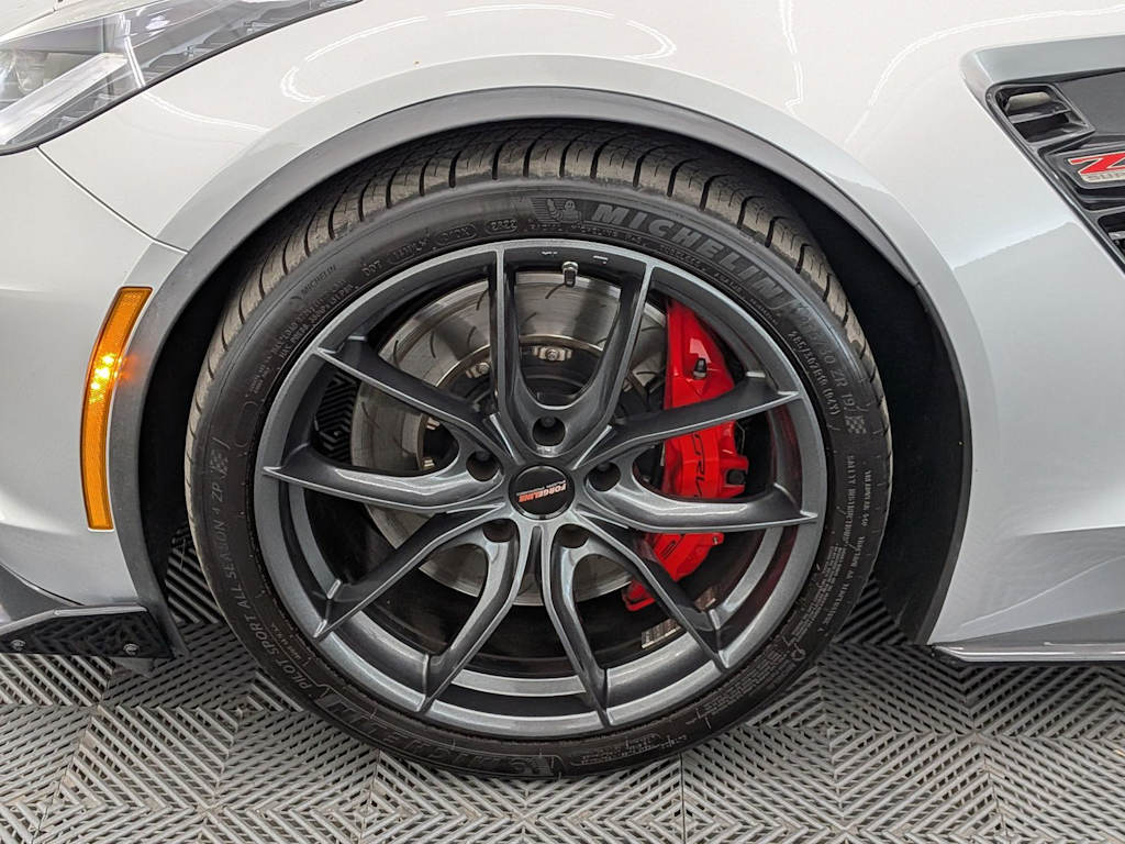 Thumbnail: 2019 Chevrolet Corvette - 8