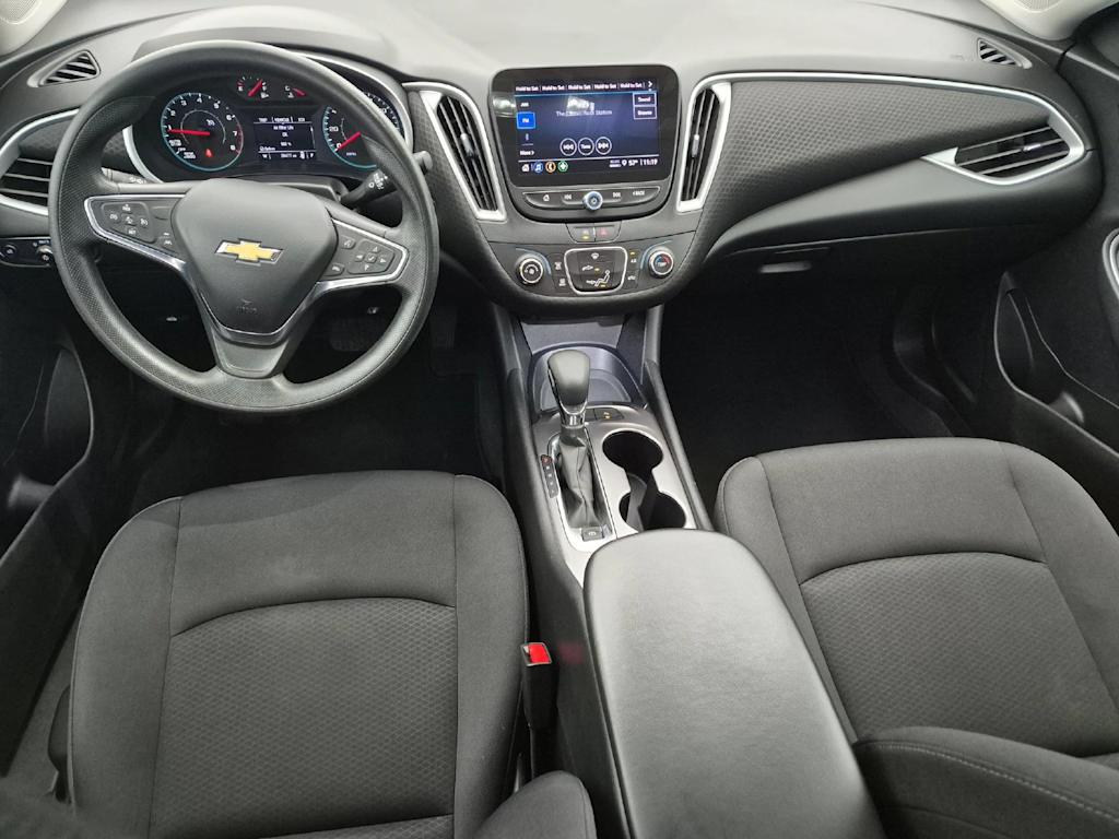 Thumbnail: 2024 Chevrolet Malibu - 10