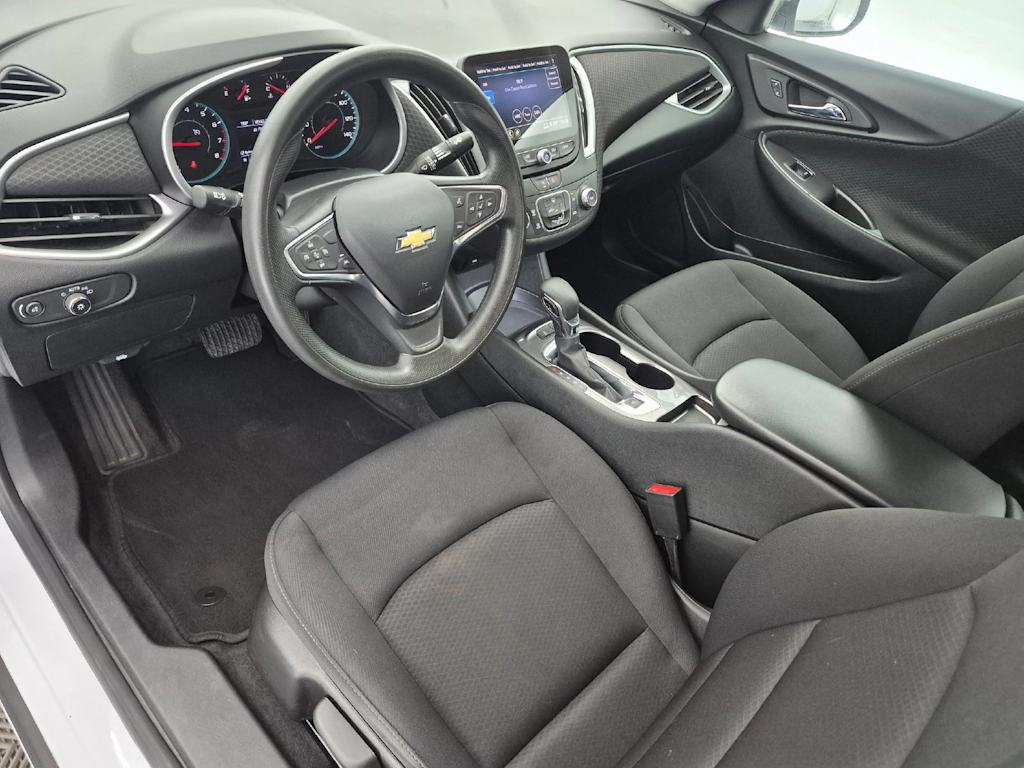 Thumbnail: 2024 Chevrolet Malibu - 2