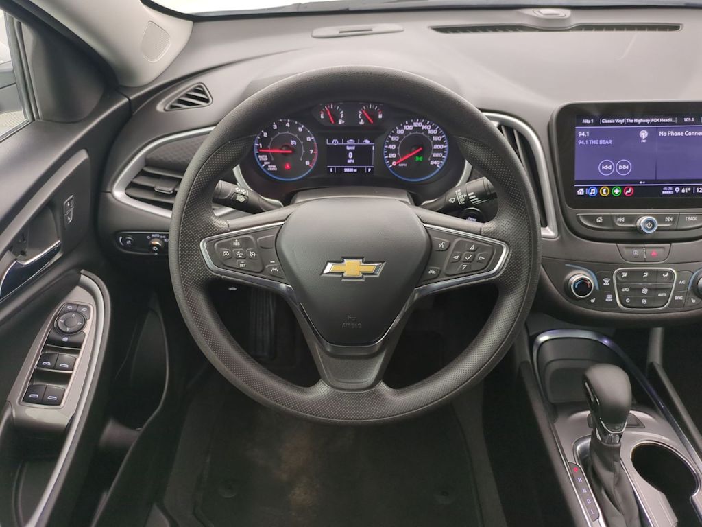 Thumbnail: 2023 Chevrolet Malibu - 14