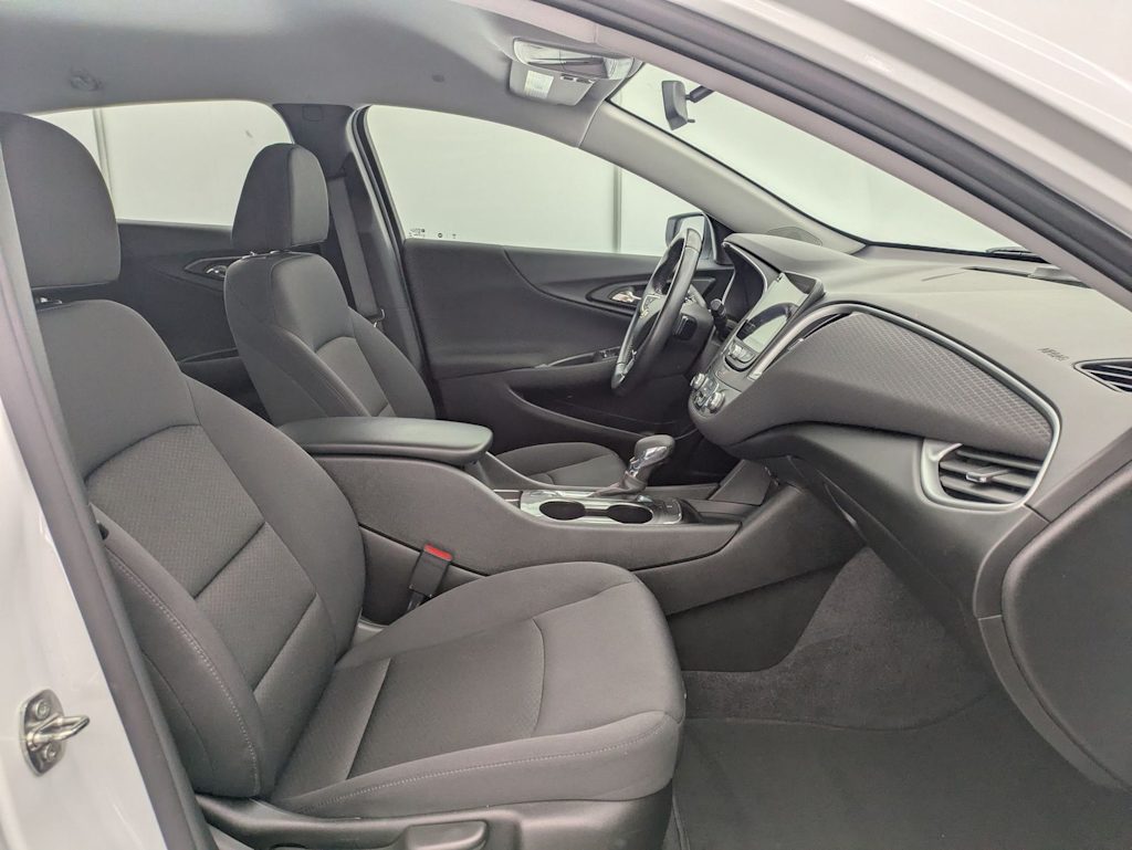 Thumbnail: 2024 Chevrolet Malibu - 12