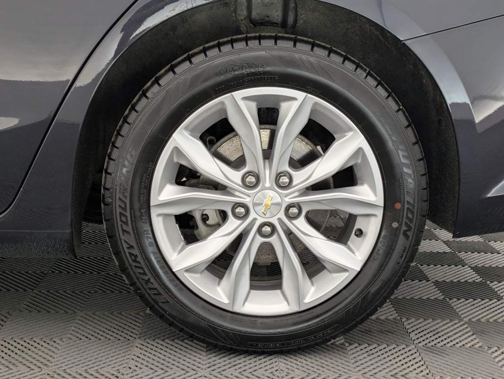 Thumbnail: 2022 Chevrolet Malibu - 8