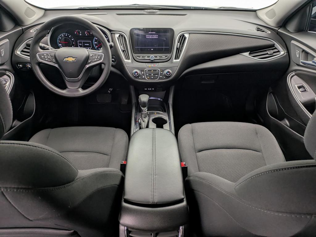 Thumbnail: 2022 Chevrolet Malibu - 10